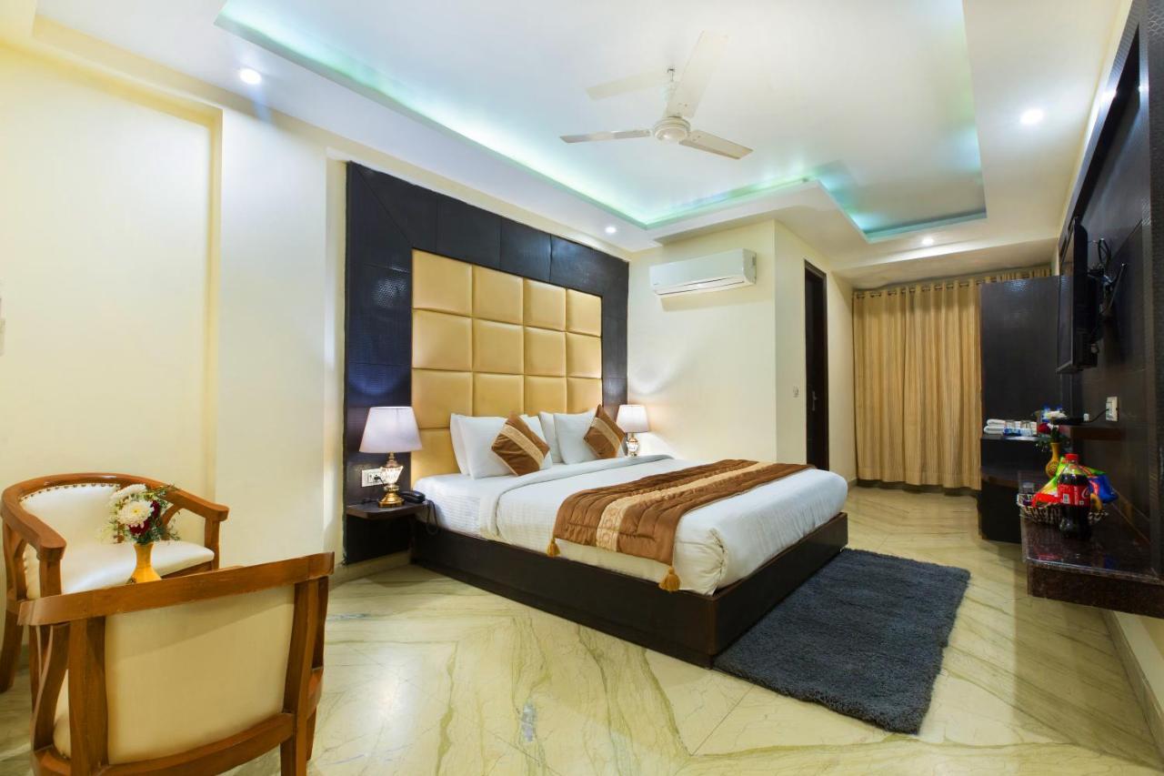 Hotel Viva Palace New Delhi Eksteriør billede