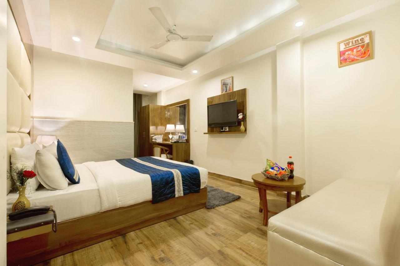 Hotel Viva Palace New Delhi Eksteriør billede